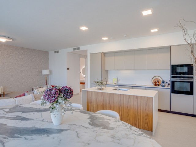 Apartamento con 3 Dormitorios  en Artola