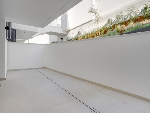 Apartamento con 3 Dormitorios  en Artola