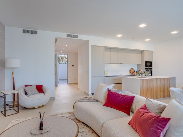 Apartamento con 3 Dormitorios  en Artola