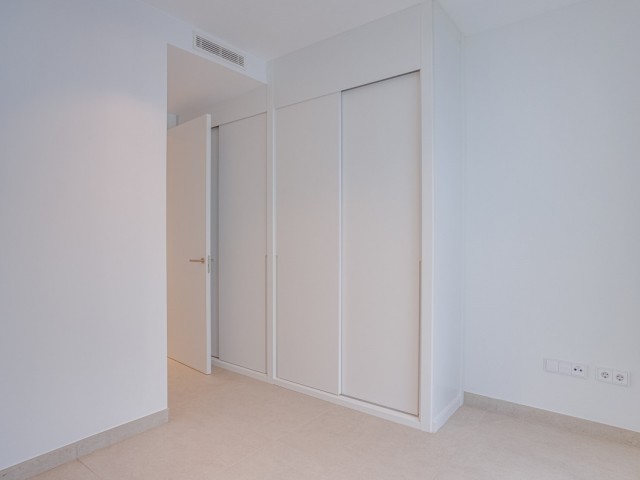 Apartamento con 3 Dormitorios  en Artola