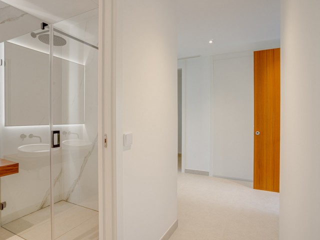 Apartamento con 3 Dormitorios  en Artola