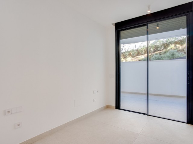 Apartamento con 3 Dormitorios  en Artola