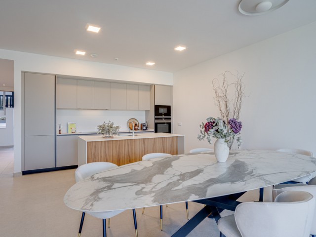 Apartamento con 3 Dormitorios  en Artola