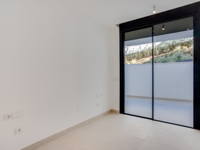 Apartamento con 3 Dormitorios  en Artola