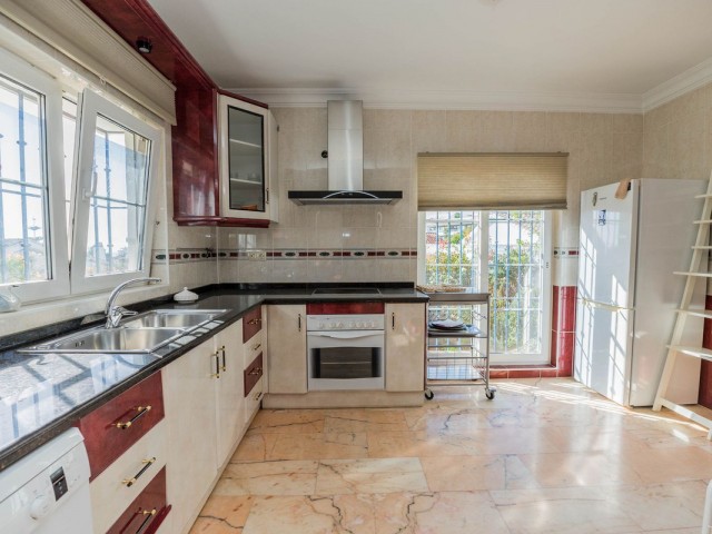 3 Bedrooms Villa in Fuengirola