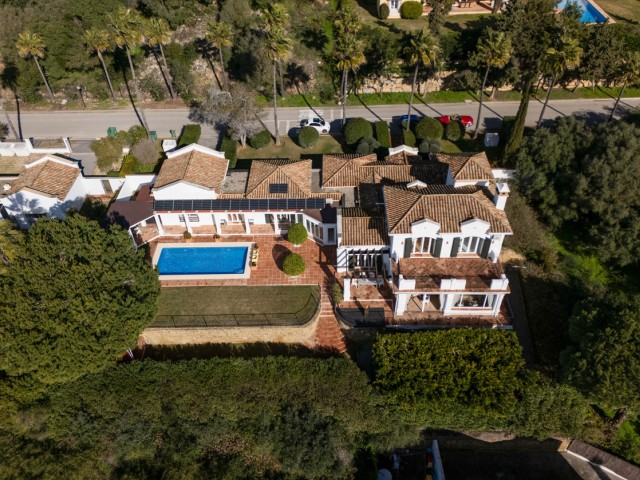 6 Makuuhuoneen Huvila Sotogrande