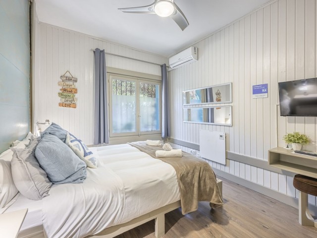 Villa avec 12 Chambres  à Marbella