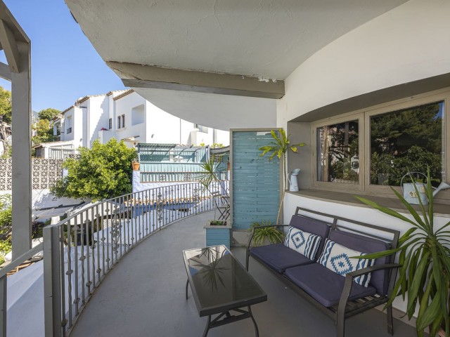 Villa avec 12 Chambres  à Marbella