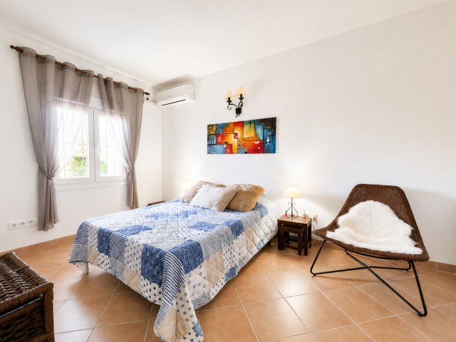 2 Bedrooms Villa in Benalmadena