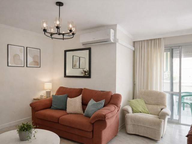 4 Bedrooms Apartment in La Carihuela