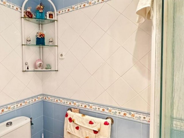 4 Bedrooms Apartment in La Carihuela