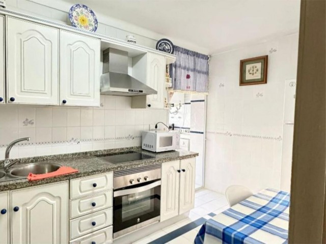 Appartement avec 4 Chambres  à La Carihuela