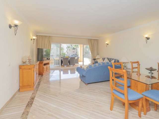 2 Slaapkamer Appartement in Elviria