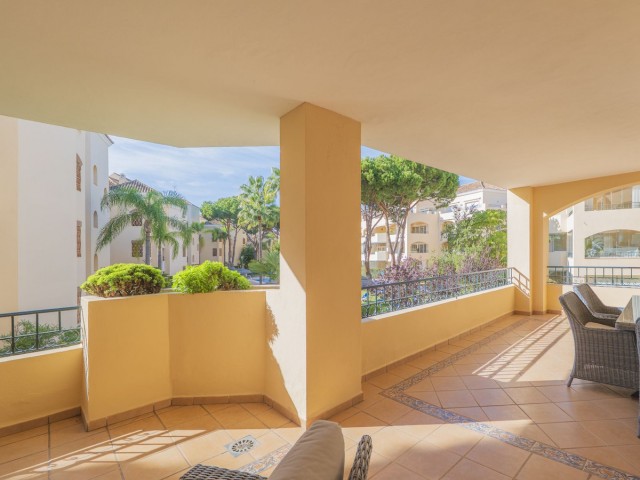 2 Slaapkamer Appartement in Elviria