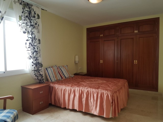 Apartamento con 2 Dormitorios  en Fuengirola