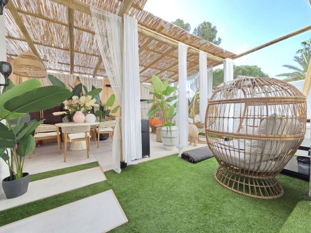 Townhouse, Nueva Andalucia, R5340718