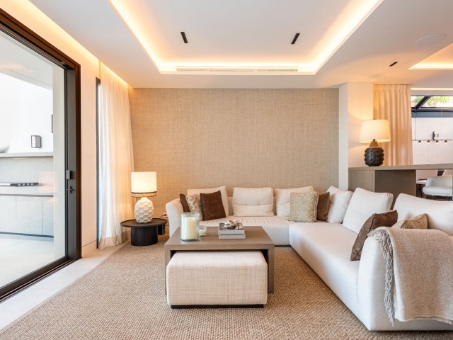 Maison mitoyenne avec 3 Chambres  à Altos de los Monteros