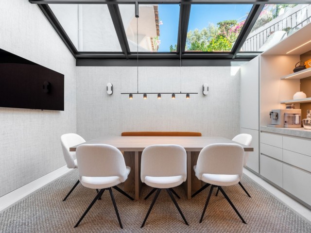 Maison mitoyenne avec 3 Chambres  à Altos de los Monteros