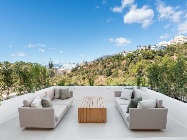 Maison mitoyenne avec 3 Chambres  à Altos de los Monteros