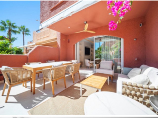 3 Bedrooms Townhouse in Nueva Andalucía