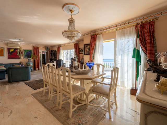 4 Bedrooms Villa in Torremuelle