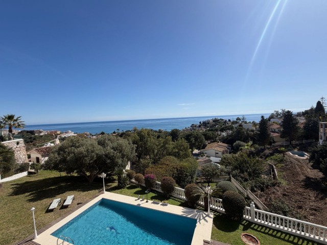 Villa avec 4 Chambres  à Torremuelle