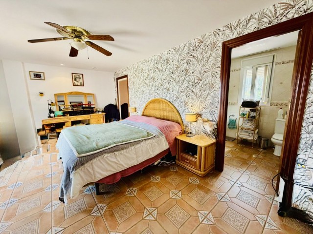 Villa avec 6 Chambres  à Alhaurín de la Torre