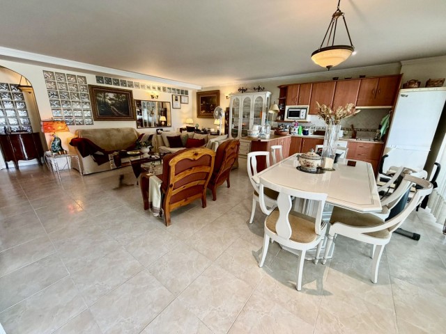Villa avec 6 Chambres  à Alhaurín de la Torre