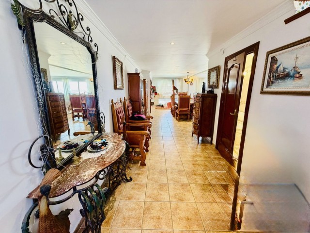 Villa avec 6 Chambres  à Alhaurín de la Torre