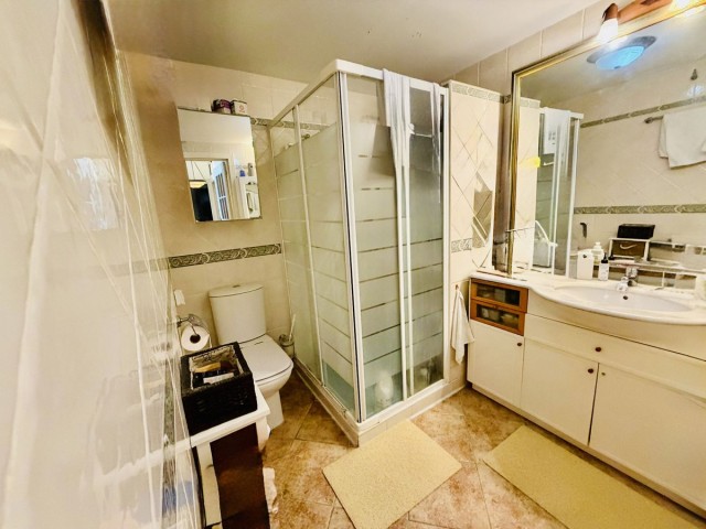 Villa avec 6 Chambres  à Alhaurín de la Torre