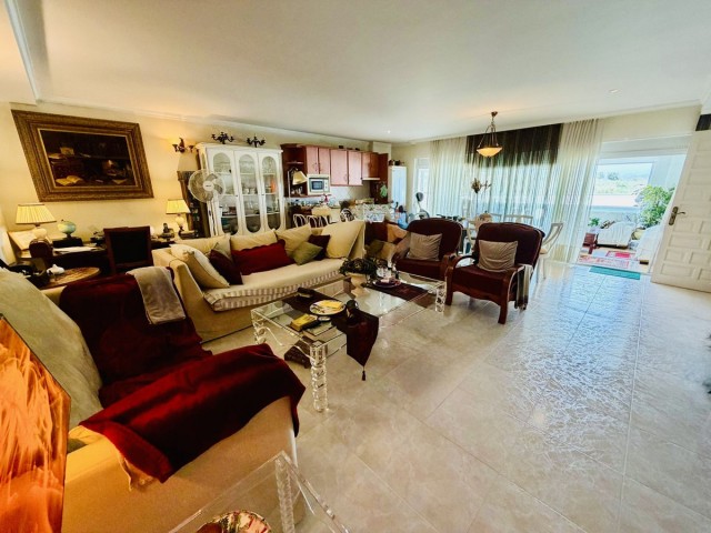 Villa avec 6 Chambres  à Alhaurín de la Torre