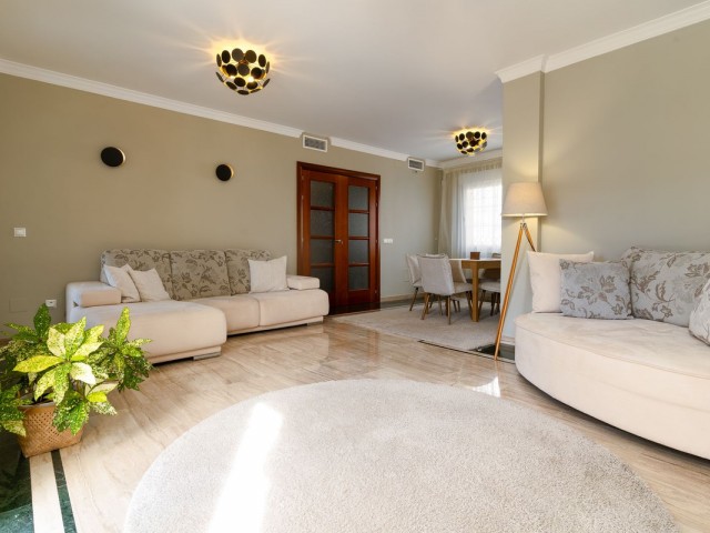 4 Bedrooms Townhouse in Calahonda