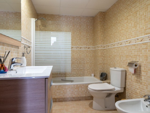 4 Bedrooms Townhouse in Calahonda