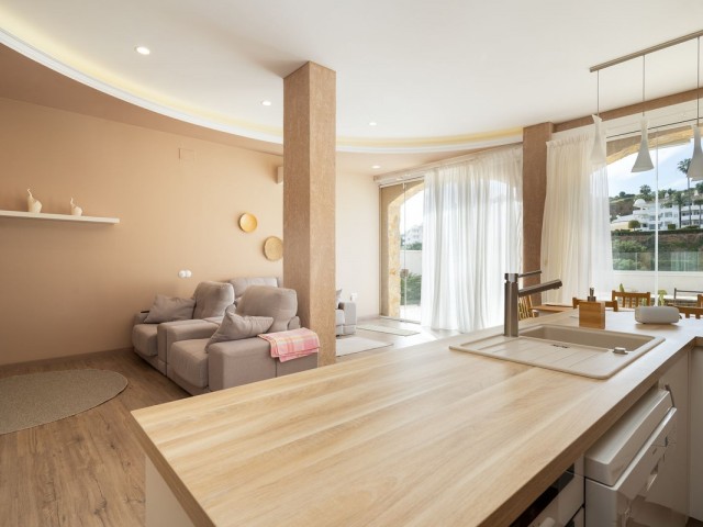 4 Bedrooms Townhouse in Calahonda