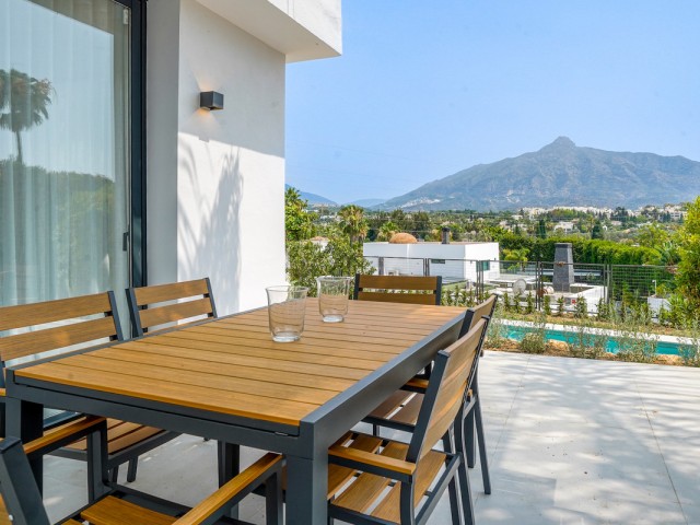 5 Soveroms Villa i Nueva Andalucía