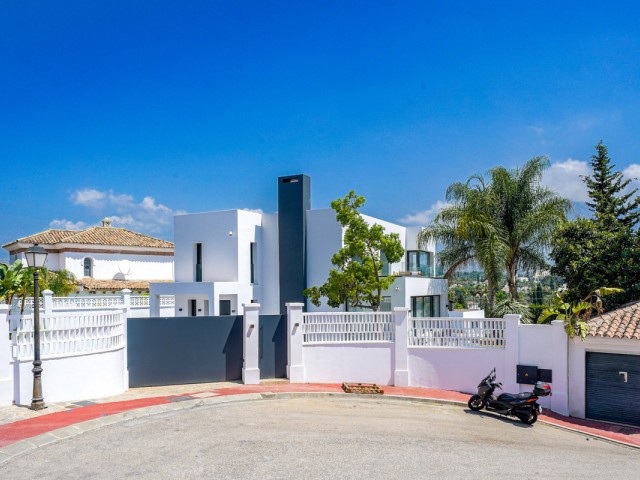 5 Soveroms Villa i Nueva Andalucía