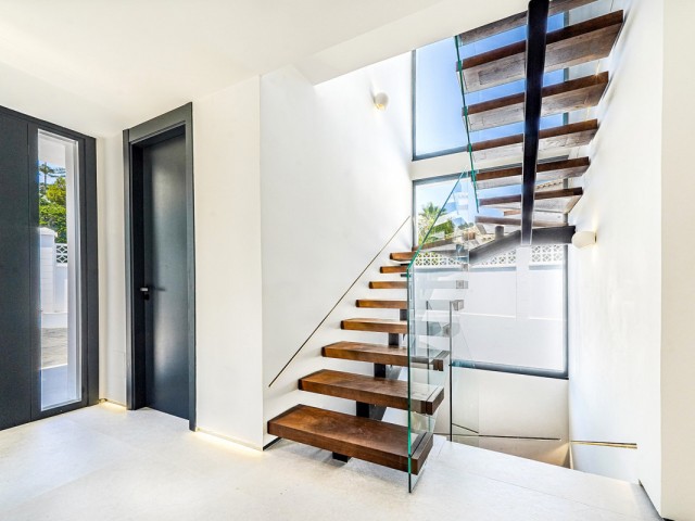 5 Soveroms Villa i Nueva Andalucía