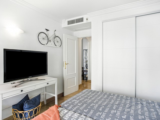 2 Bedrooms Apartment in Elviria