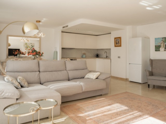 2 Bedrooms Apartment in Benahavís
