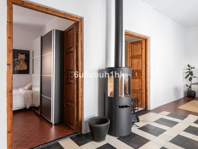 Maison mitoyenne avec 8 Chambres  à Málaga