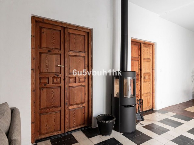 Maison mitoyenne avec 8 Chambres  à Málaga