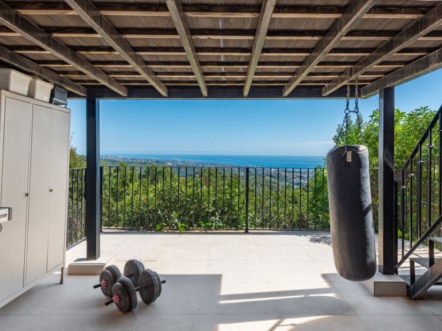 2 Makuuhuoneen Rivitalo Altos de los Monteros