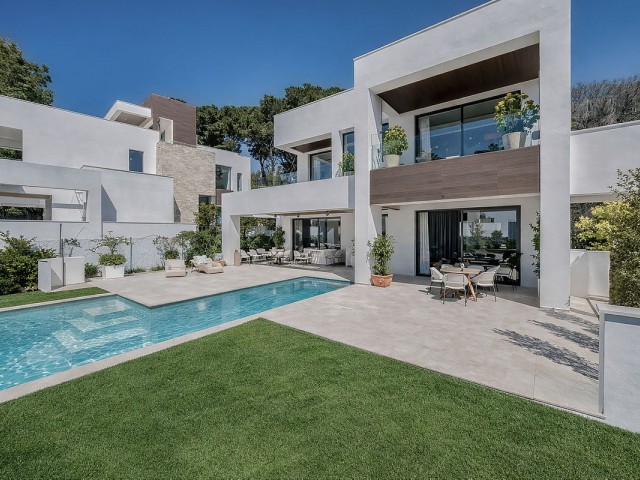 Villa avec 4 Chambres  à Marbella