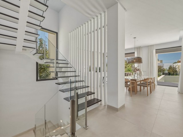 Villa avec 4 Chambres  à Marbella