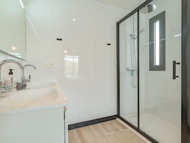 Appartement avec 3 Chambres  à Mijas