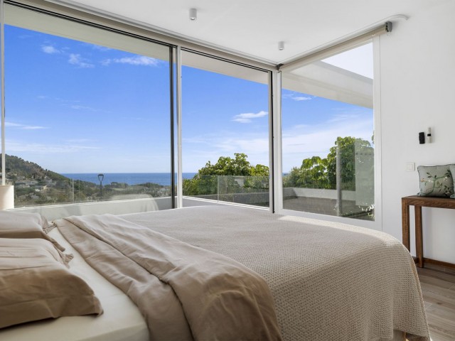 3 Bedrooms Villa in Mijas