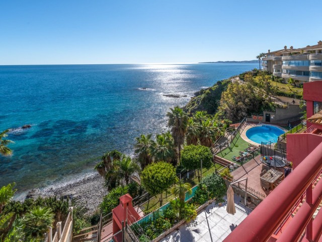Appartement avec 3 Chambres  à Torrequebrada