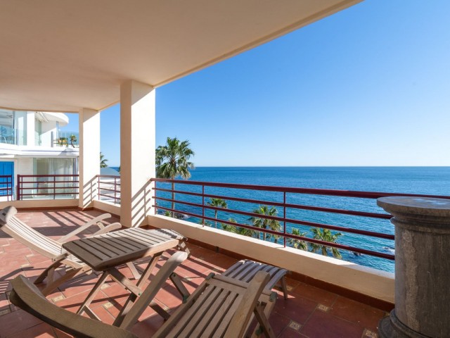Appartement avec 3 Chambres  à Torrequebrada