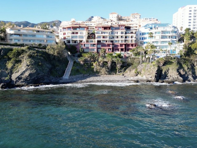 Appartement avec 3 Chambres  à Torrequebrada