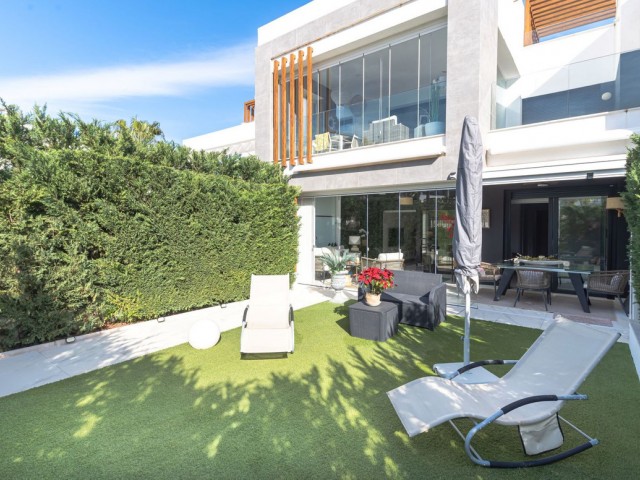 2 Bedrooms Apartment in New Golden Mile